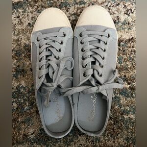 Splendid Canvas Slip-on Sneakers